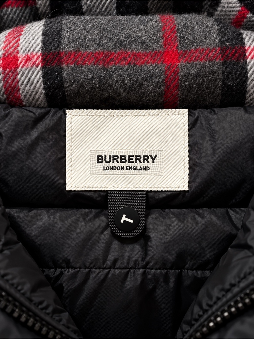 Burberry Black Quilted Puffer Jacket with Check-Lined Hood. Gift just too big 🥲 - Picture 3 of 5